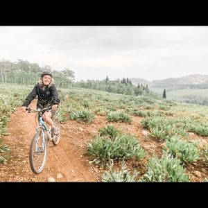 Meet your Posher, Kalie